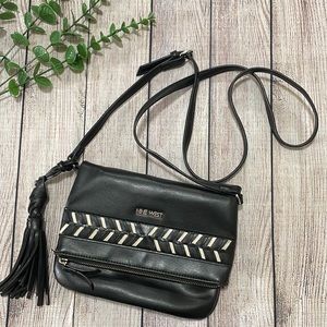🌸 Clearance! 🌸Nine West Black & White Faux Leather Crossbody Bag